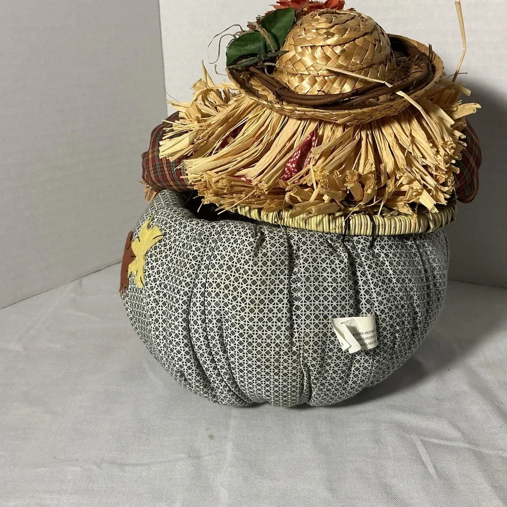 Vintage 1990,s Y2K Plush Patchwork Pumpkin Basket Wicker Lid Scarcrow Elements